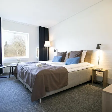 Ech Park Hotel 3*