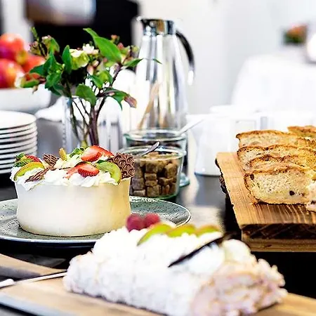 Ech Park Hotel 3*